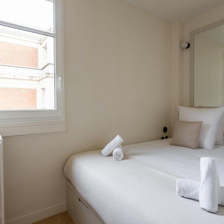 The Carla Suite Eiffel Tower View ปารีส ภายนอก รูปภาพ
