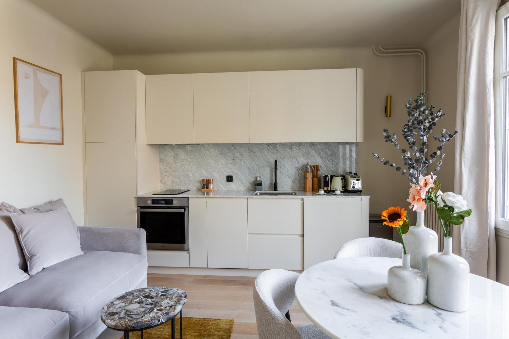 The Carla Suite Eiffel Tower View ปารีส ภายนอก รูปภาพ